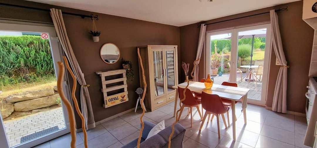Appartement entier, One-Bedroom Apartment in Florenville, Province de Luxembourg