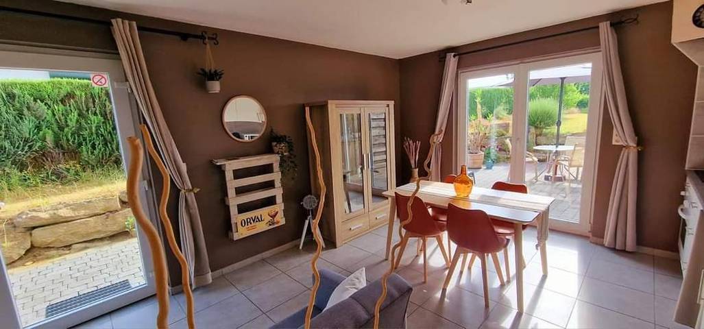 Gîte pour 2 personnes, avec terrasse et vue à Chassepierre - 2