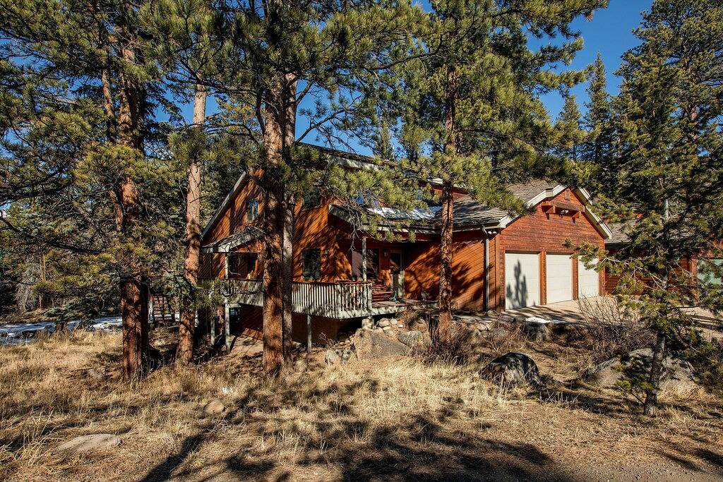 Vacation House for 21 Guests in Larimer County