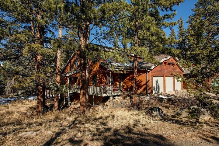 Vacation house for 21 people, with balcony in Rocky Mountain National Park