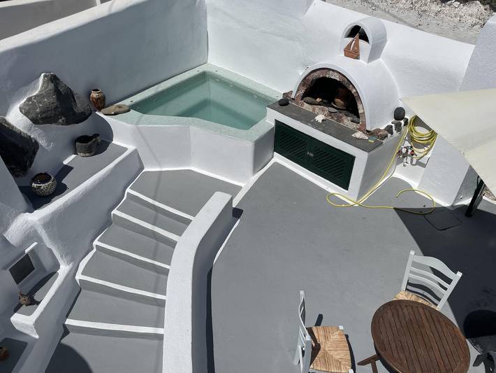 Location de vacances pour 5 personnes, avec Jacuzzi et Terrasse à Thera