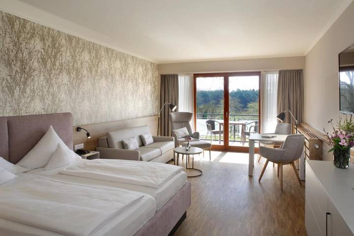 Hotel, mit Terrasse und Whirlpool sowie Garten und Pool in Datteln - 2