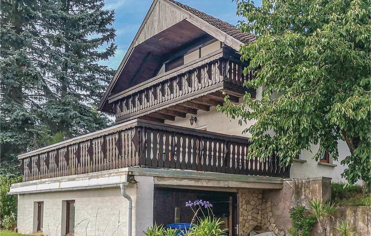 Ferienhaus für 4 Personen, mit Terrasse und Garten in Thüringische Rhön