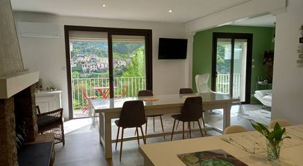 Gîte pour 4 personnes, avec jardin et balcon dans Le Rozier