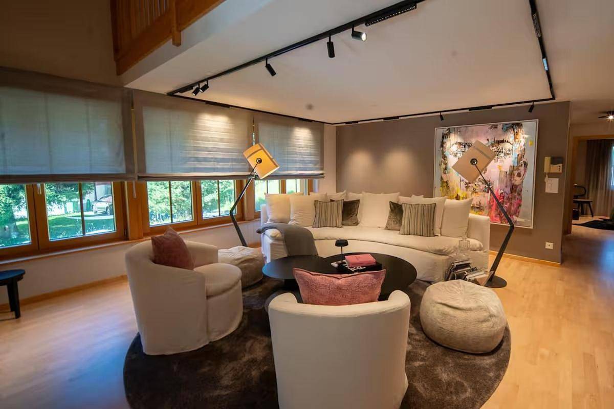Six-Bedroom House in Andermatt, Skiarena Andermatt-Sedrun