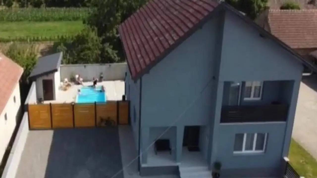 Ferienhaus für 11 Personen (161 m²) in Osijek in Osijek-Baranja