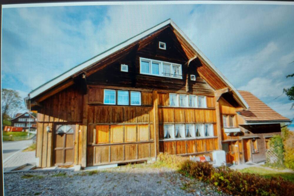 Feel-good semi-detached house with a view of Lake Constance on 3 floors in Vorderland