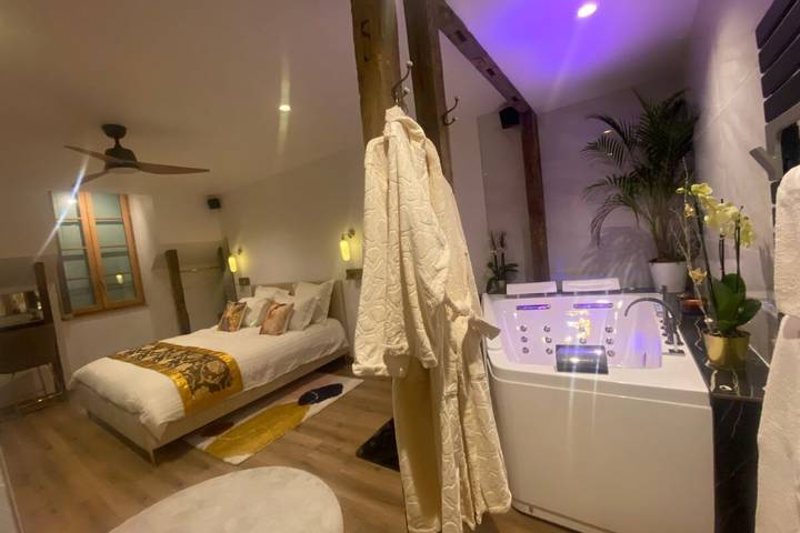 Ferienwohnung für 2 Personen, mit Whirlpool in Frankreich - 2