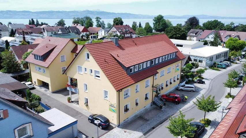 Ferienhaus für 2 Personen, mit Terrasse und Garten in Nonnenhorn