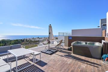 Villa voor 10 Personen in Nerja, Costa del Sol, Afbeelding 2