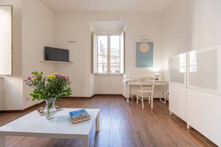 Geheel appartement, GuestHost - Roomy Apartment in Rome's Centre in Centrum van Rome, Rome