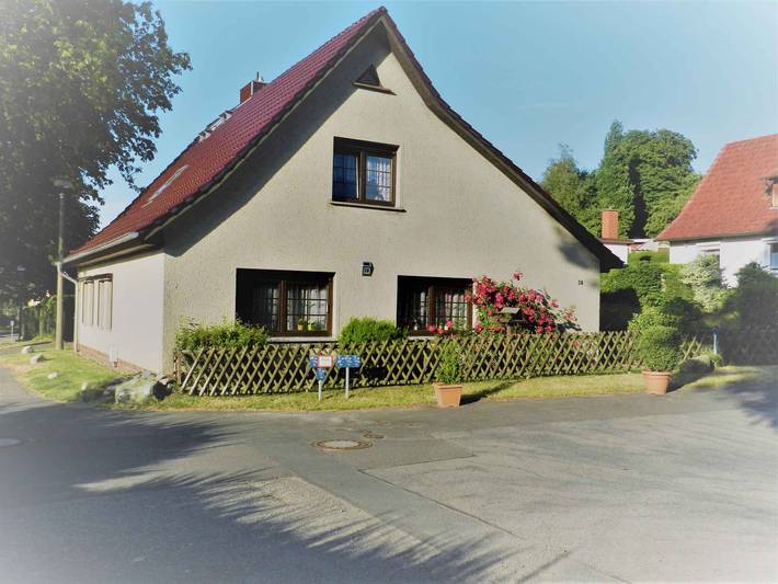 Ferienhaus für 3 Personen, mit Garten - 1