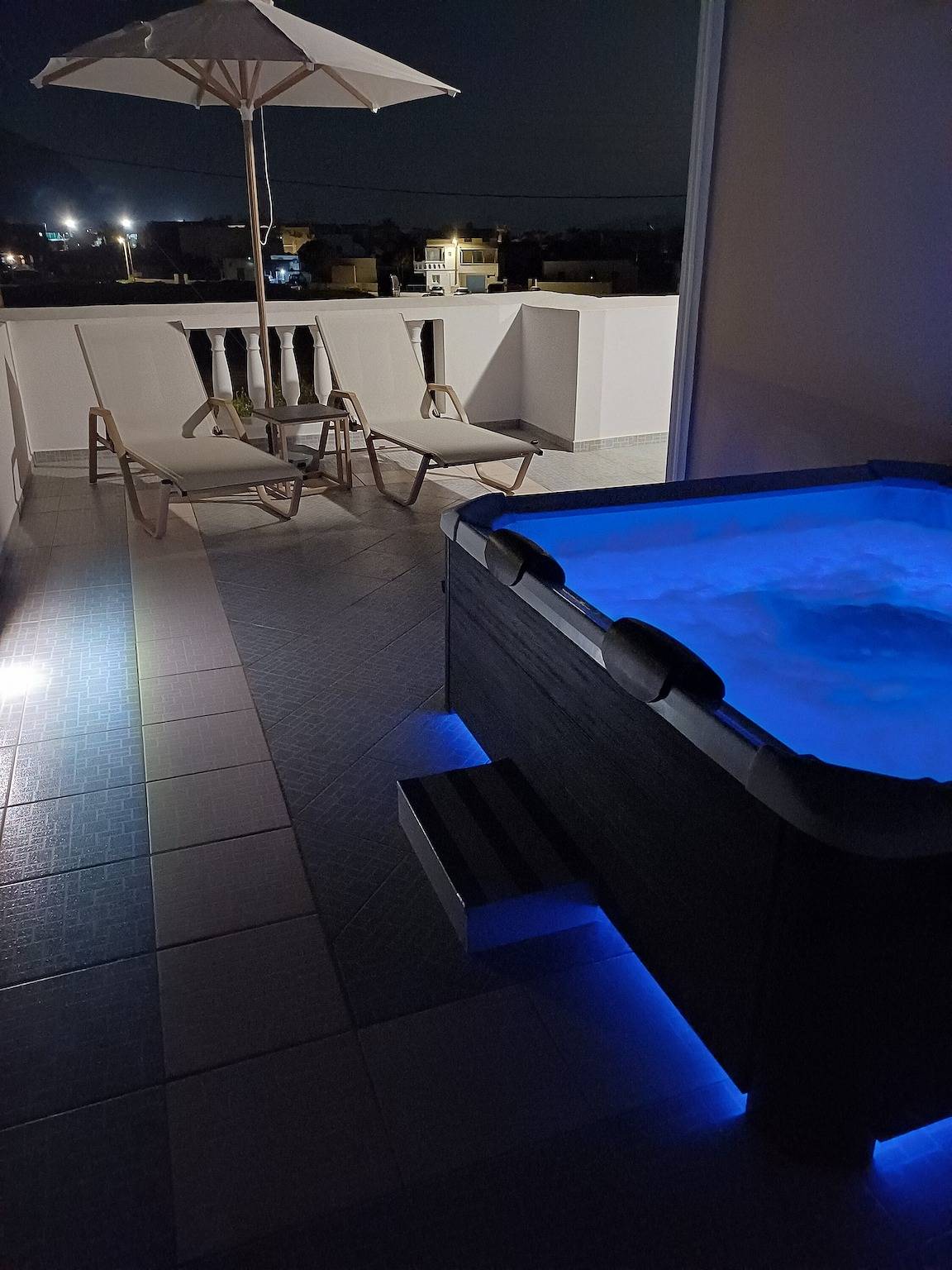 St George Sea View Double Room – Private Jacuzzi with Sea View in Perivolos Beach, Santorini