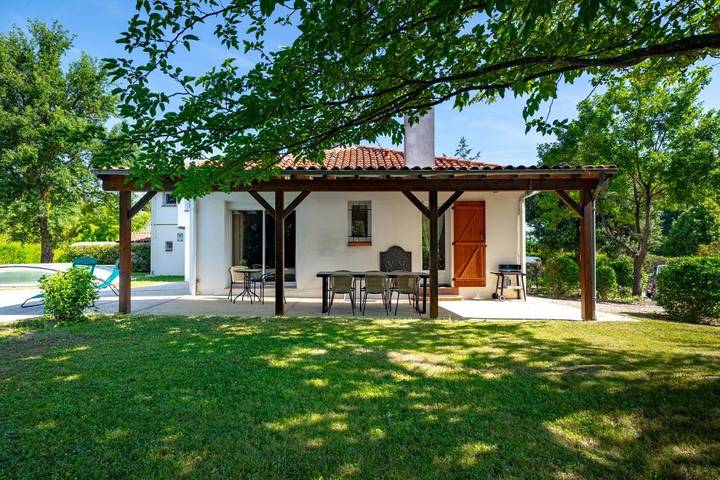 Location de vacances pour 10 personnes, avec jardin et piscine à Pibrac - 3