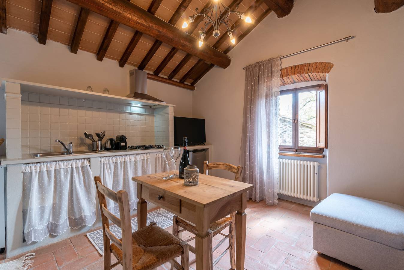 Casa de campo "Parulia Country House - Selene" con piscina compartida, terraza privada y Wi-Fi in Provincia de Arezzo