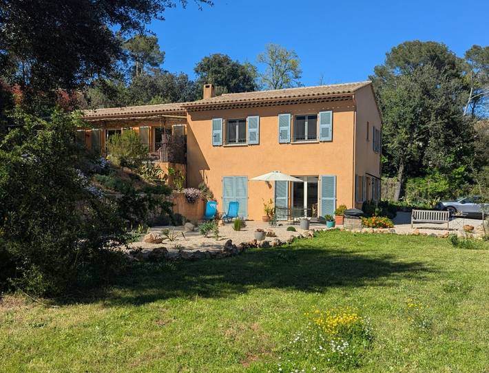 Gîte pour 4 personnes, avec jardin ainsi que terrasse et piscine dans les Alpes maritimes - 4