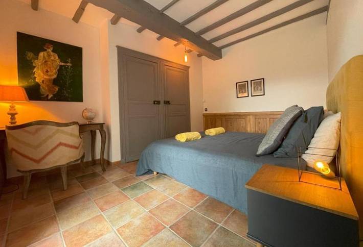 Gîte pour 3 personnes, avec piscine ainsi que terrasse et vue à Lasseube - 2