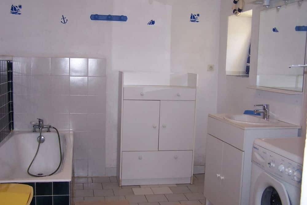 Gîte 18e avec piscine, jardin et équipements inclus, près des Châteaux de la Loire in Saint-Épain, Vallée de la Loire