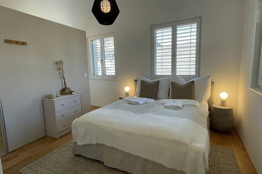 Entire apartment, \"Vincent Loft in the city center.\" in Bregenz, Bodensee-Vorarlberg