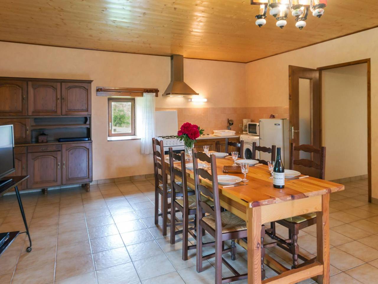 Gîte de charme avec cheminée, animaux acceptés, proche pistes de ski in Sauvain, Montbrison