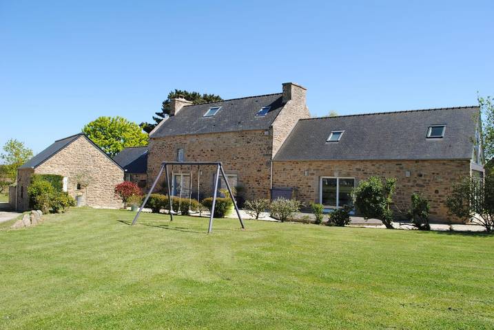 Maison de vacances pour 8 personnes, avec piscine ainsi que terrasse et jardin