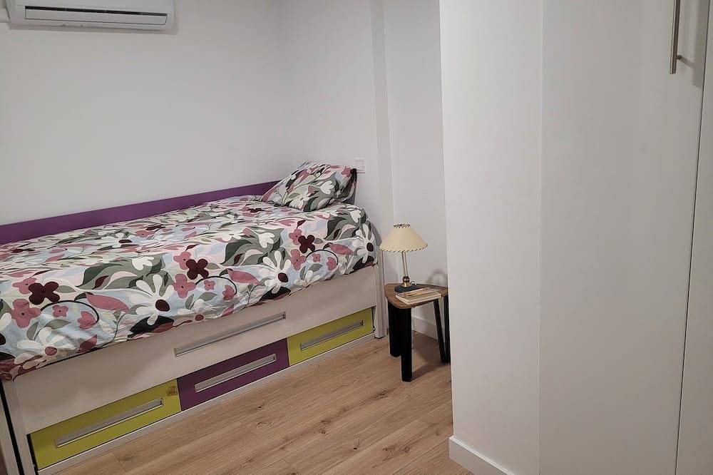 Entire apartment, Two steps away in Burgos, Burgos Province