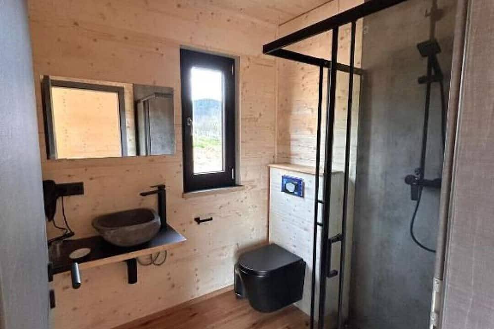 Mini chalet on Lake Edersee with 2 bedrooms (pet possible) in Hemfurth-Edersee, Edertal