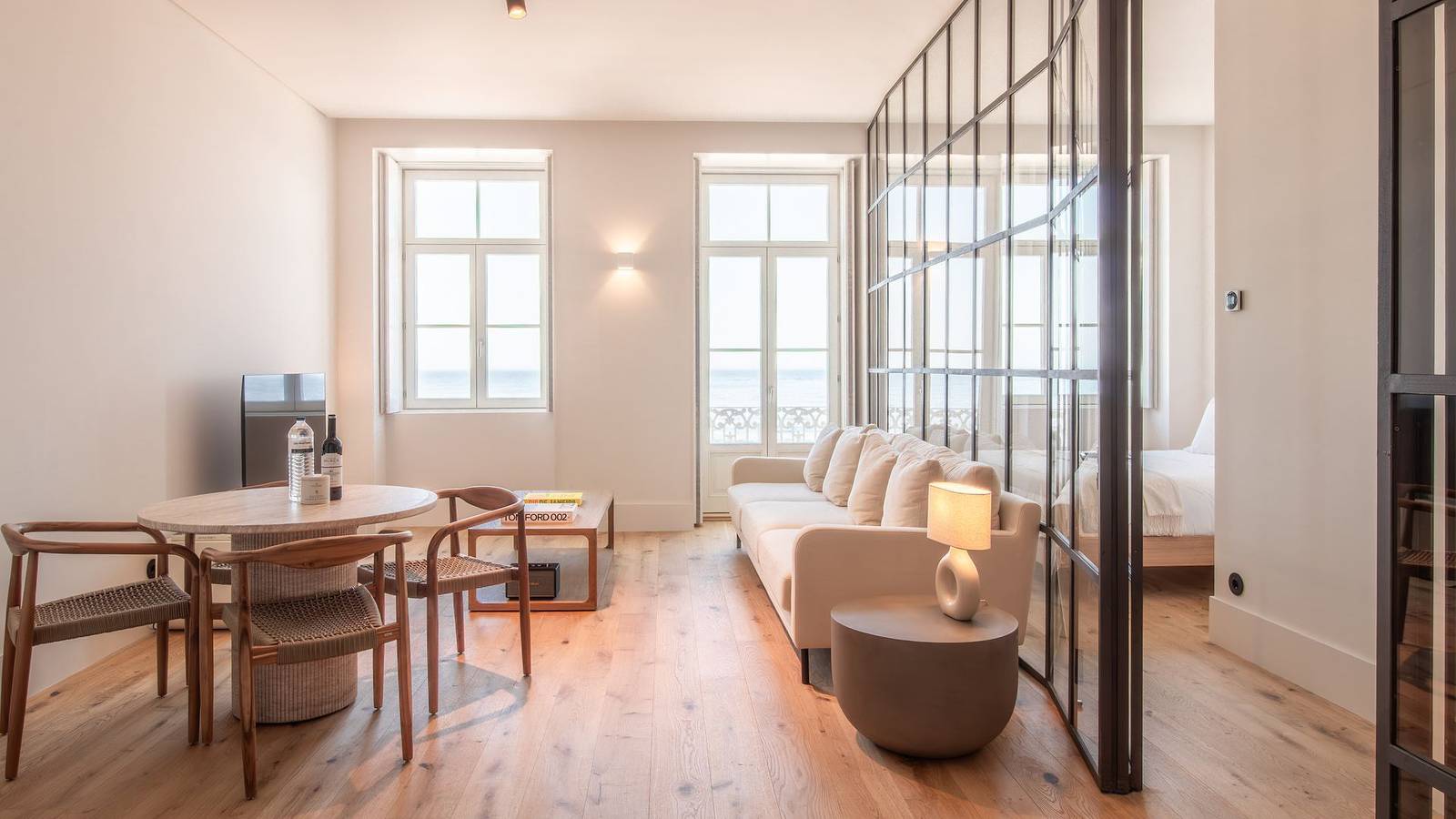 Apartamento De Férias para 4 Pessoas em Foz do Douro, Aldoar, Foz do Douro e Nevogilde