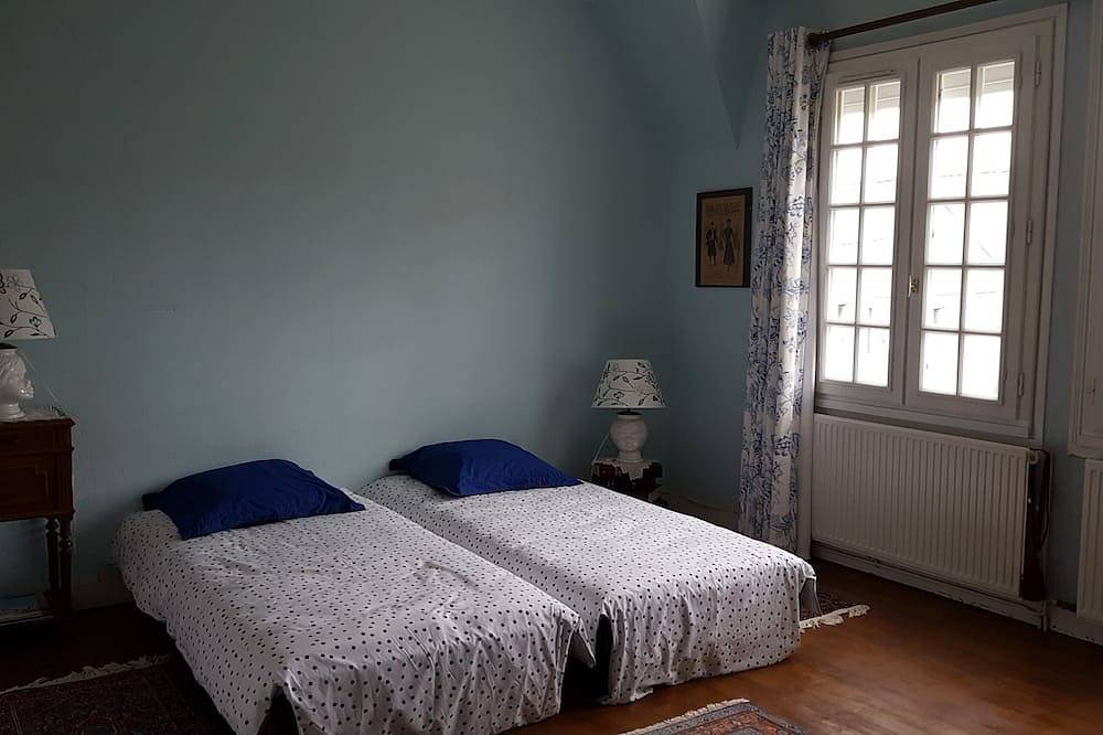 Maison au coeur de Saint Briac au calme et à 10 minutes à pied de la plage in Saint-Briac-sur-Mer, Région de Saint-Malo