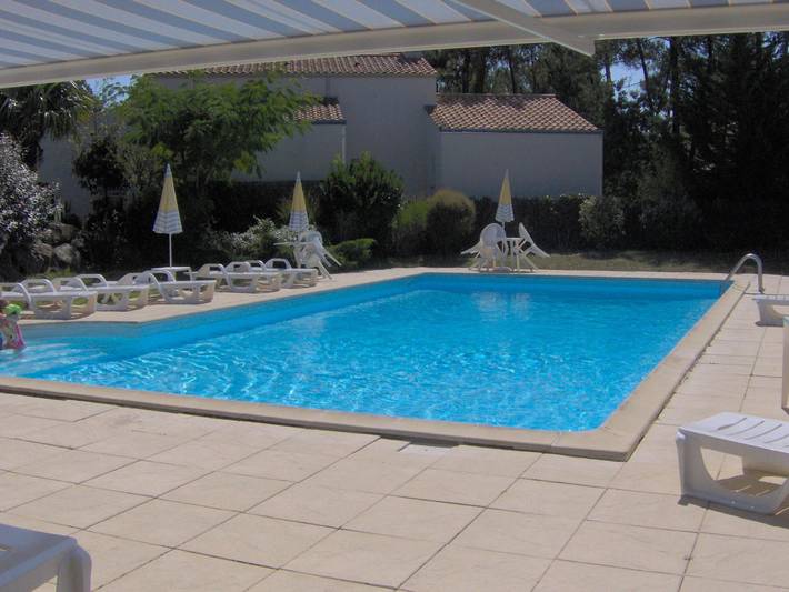 Appartement de vacances pour 5 personnes, avec balcon et piscine à La Tranche-sur-Mer