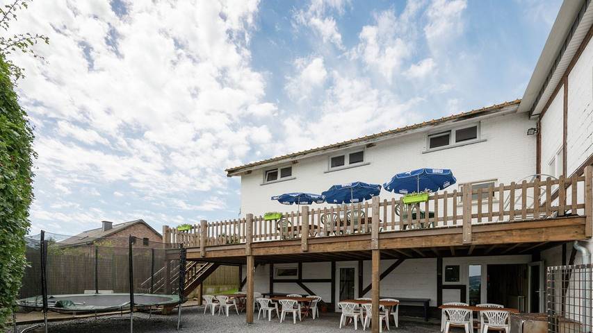 Dom dla 30 osób, z jacuzzi i taras oraz sauna w Belgia