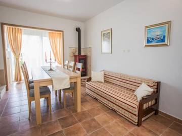 Villa for 5 People in Sutivan, Split-Dalmatia, Photo 1