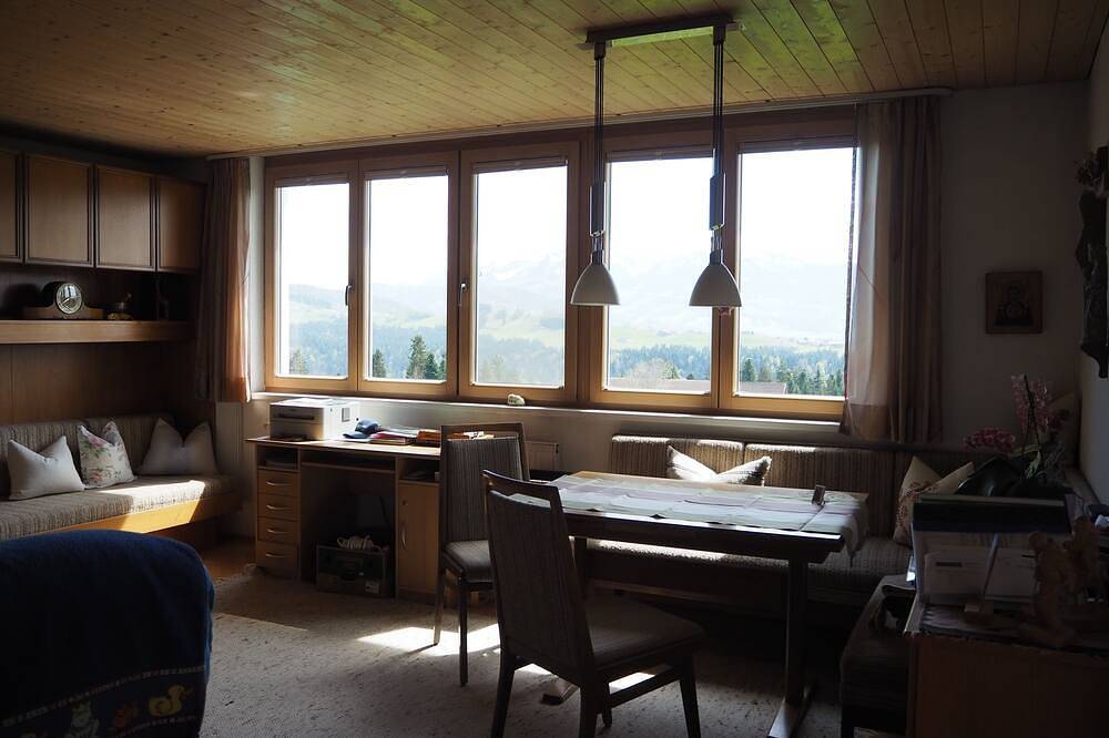 Ganze Wohnung, Ferienwohnung Sonnenschein - Haus Erna in Doren, Bodensee-Vorarlberg