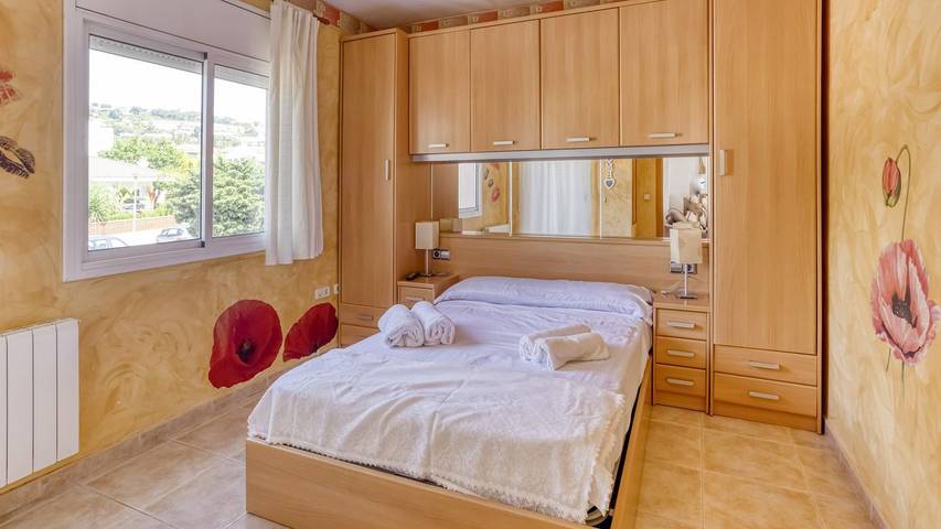 Casa de vacaciones para 11 personas, con terraza además de piscina y jardín, Se admiten mascotas - 1