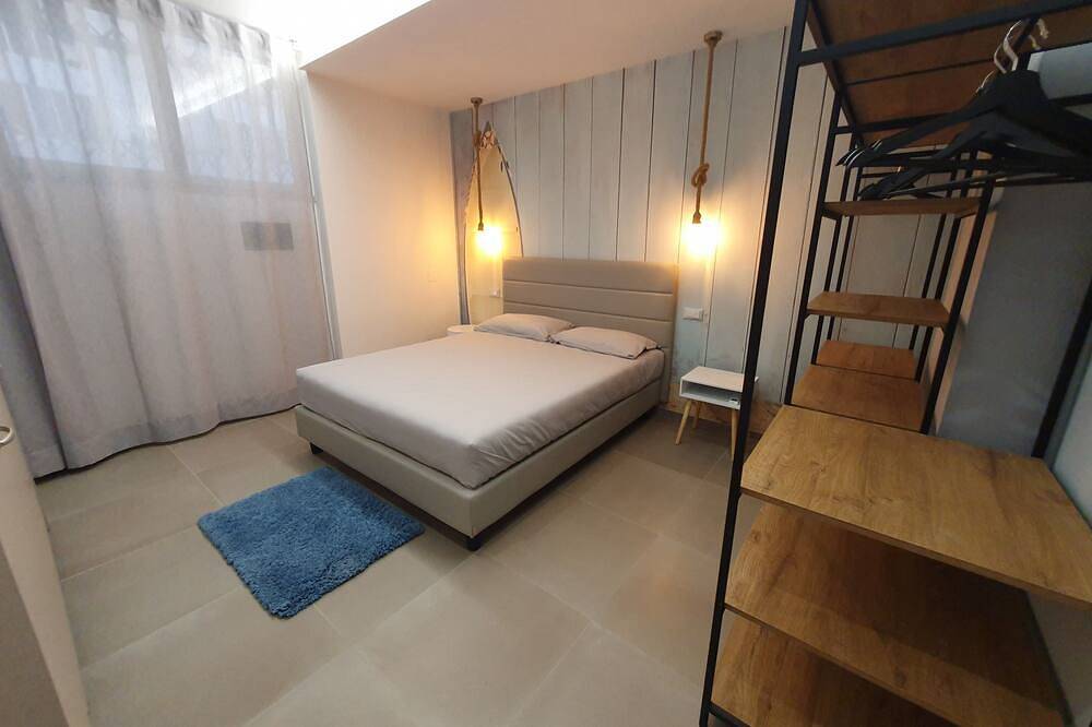 Appartamento intero, Appartamento vacanze 200 mt dal mare con cortile in Gabicce Mare, Pesaro-Urbino