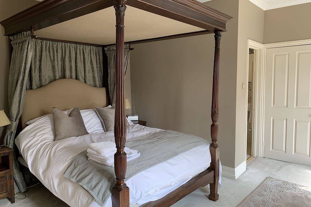 Georgianisches Anwesen mit Innenpool in der Nähe von Historic Bath & Vibrant Bristol in Oldland, Süd Gloucestershire