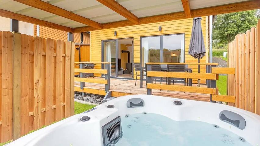 Location de vacances pour 5 personnes, avec Terrasse ainsi que Jardin et Sauna à Butgenbach - 2