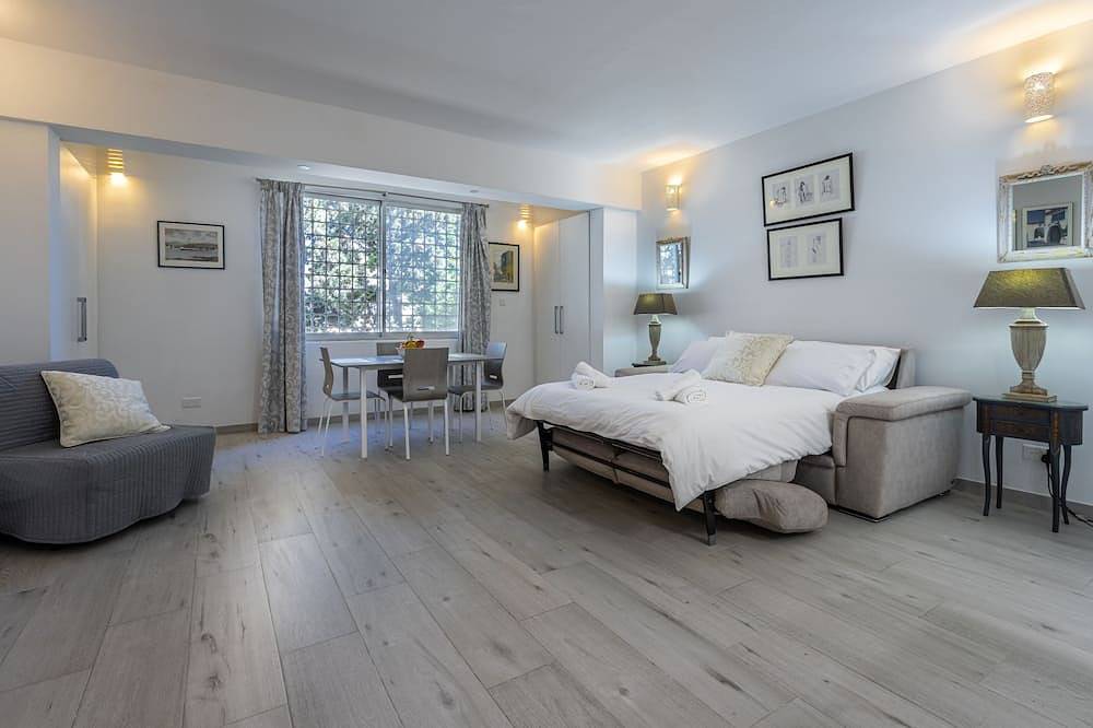 Ganze Wohnung, Newly renovated apartment with outdoor pool, in a coastal and country setting in Naxxar, Insel Malta