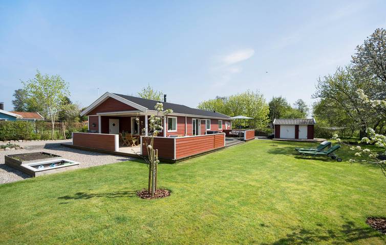 Ferienhaus für 4 Personen, mit Garten und Terrasse in Vellerup