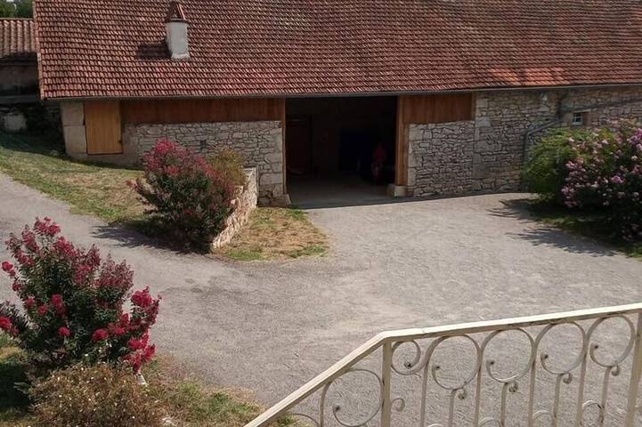 Location de vacances pour 8 personnes, avec jardin à Tour-de-Faure - 3