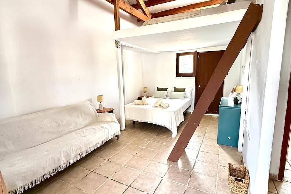 Entire apartment, Bossa apartment in Ses Figueretes, Ibiza (Municipality)