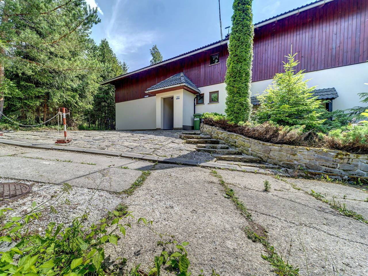 Zameczek Falsztyn - Zameczek Falsztyn 102.1 in Falkenstein (Kleinpolen), Czorsztyn See