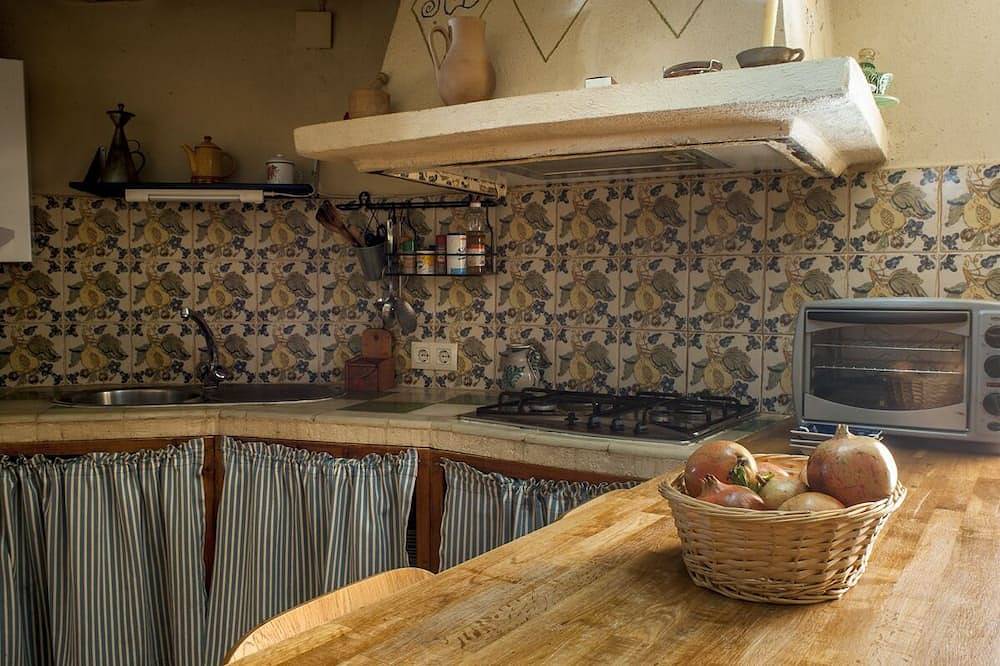 Ideal For Groups Of 6/8 People, 3 Bedrooms in Pinofranqueado, Cáceres Region