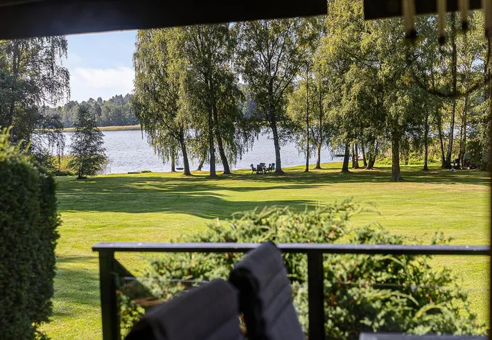 Villa für 10 Personen, mit Garten und Terrasse sowie Seeblick - 1
