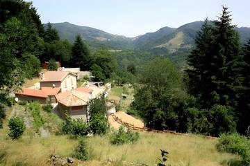 Gîte pour 2 personnes, avec jardin en Ardèche