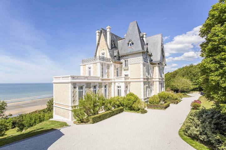 Maison de vacances pour 15 personnes, avec balcon et jardin à Benerville-sur-Mer