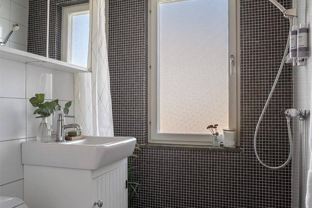 Ganze Wohnung, Apartment within walking distance to everything in Strängnäs, Mälaren