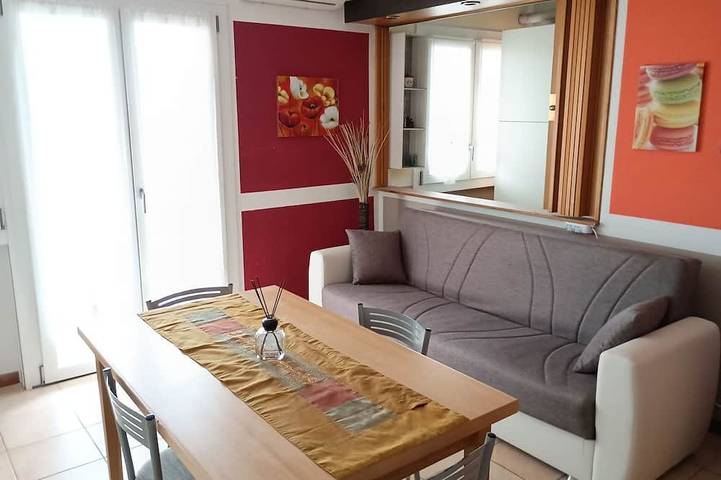 Agriturismo per 3 persone, con giardino e balcone in Sona