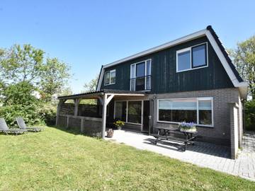 Ferienhaus für 8 Personen, mit Terrasse und Sauna sowie Garten, kinderfreundlich in Callantsoog