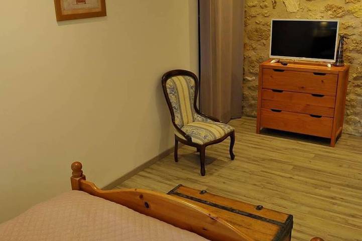 Location de vacances pour 2 personnes, avec jacuzzi et sauna à Bois (homonymie) - 3